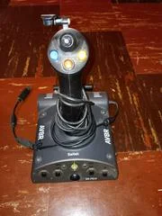 Carátula de Saitek AV8R SN-PS41 Flight Stick